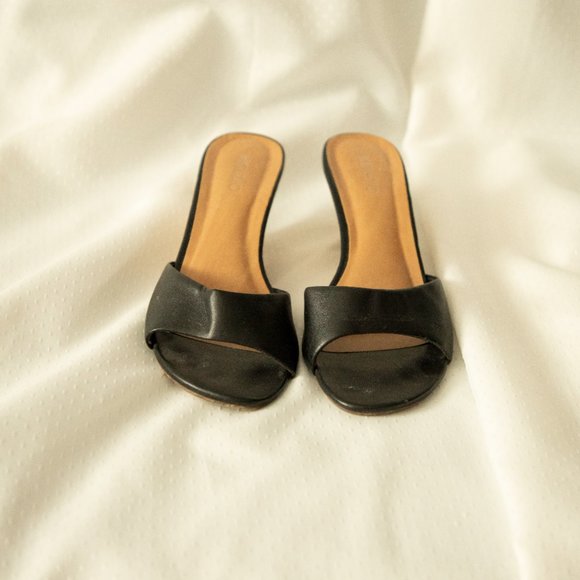 Black leather wedge sandals - Picture 2 of 6